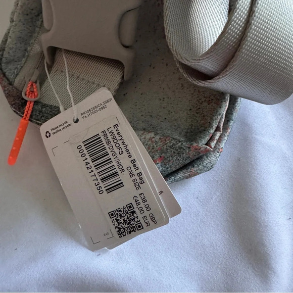 🆕🩶 Lululemon Everywhere Belt Bag - Spray Camo Silver Blue Multi Dove Grey - Picture 5 of 8